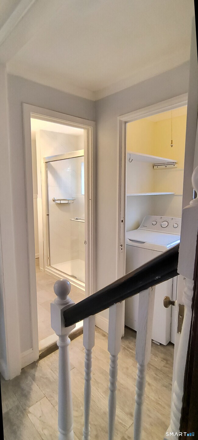 Building Photo - 21b Hoydens Hill Rd