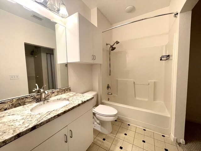 Building Photo - 860 N Orange Ave