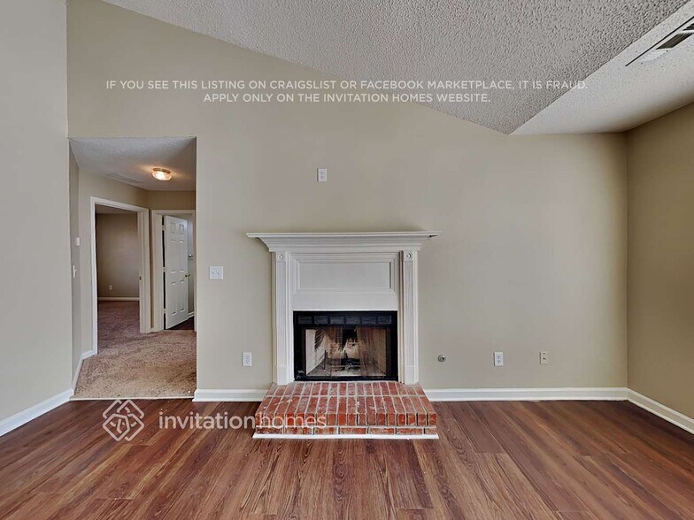 Building Photo - 3940 Cumberland Trail SE