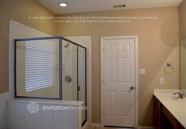 Building Photo - 6594 Scottsdale Wy