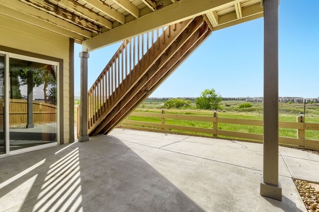 Building Photo - 15625 Carob Cir