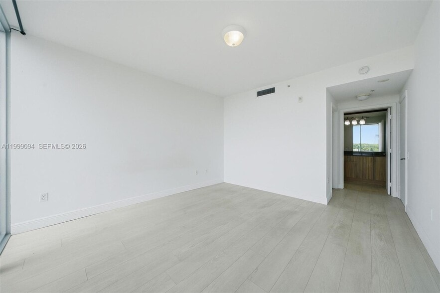 Building Photo - 6305 Indian Creek Dr