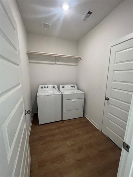 Building Photo - 1910 Hahn St