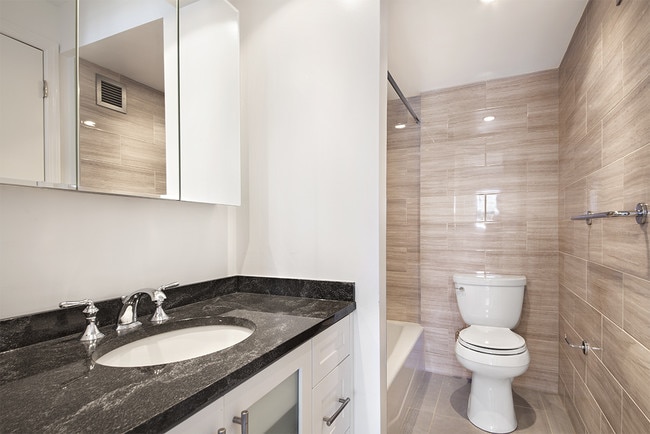 Interior Photo - The Caprice