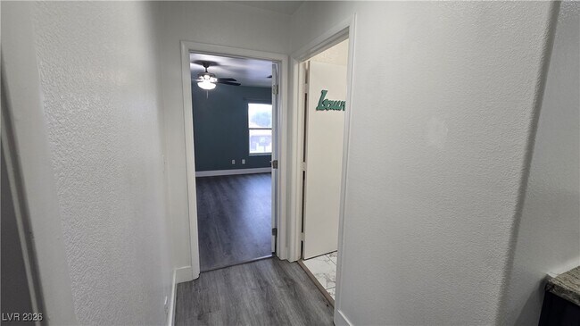 Building Photo - 5205 El Castano Ave