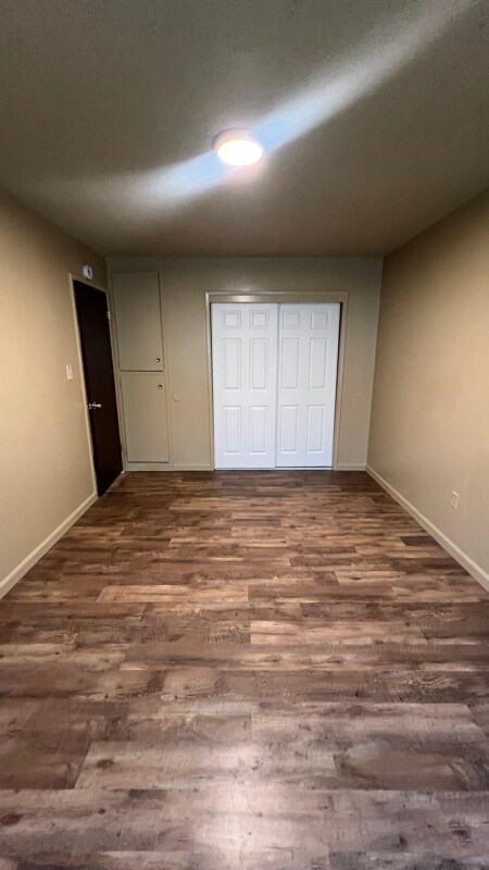 Building Photo - 738 Bedlow Dr