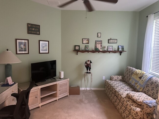 Building Photo - FURNISHED/TURNKEY 2+Den, 2 bath 1 car garage 1st floor condo in River Hall