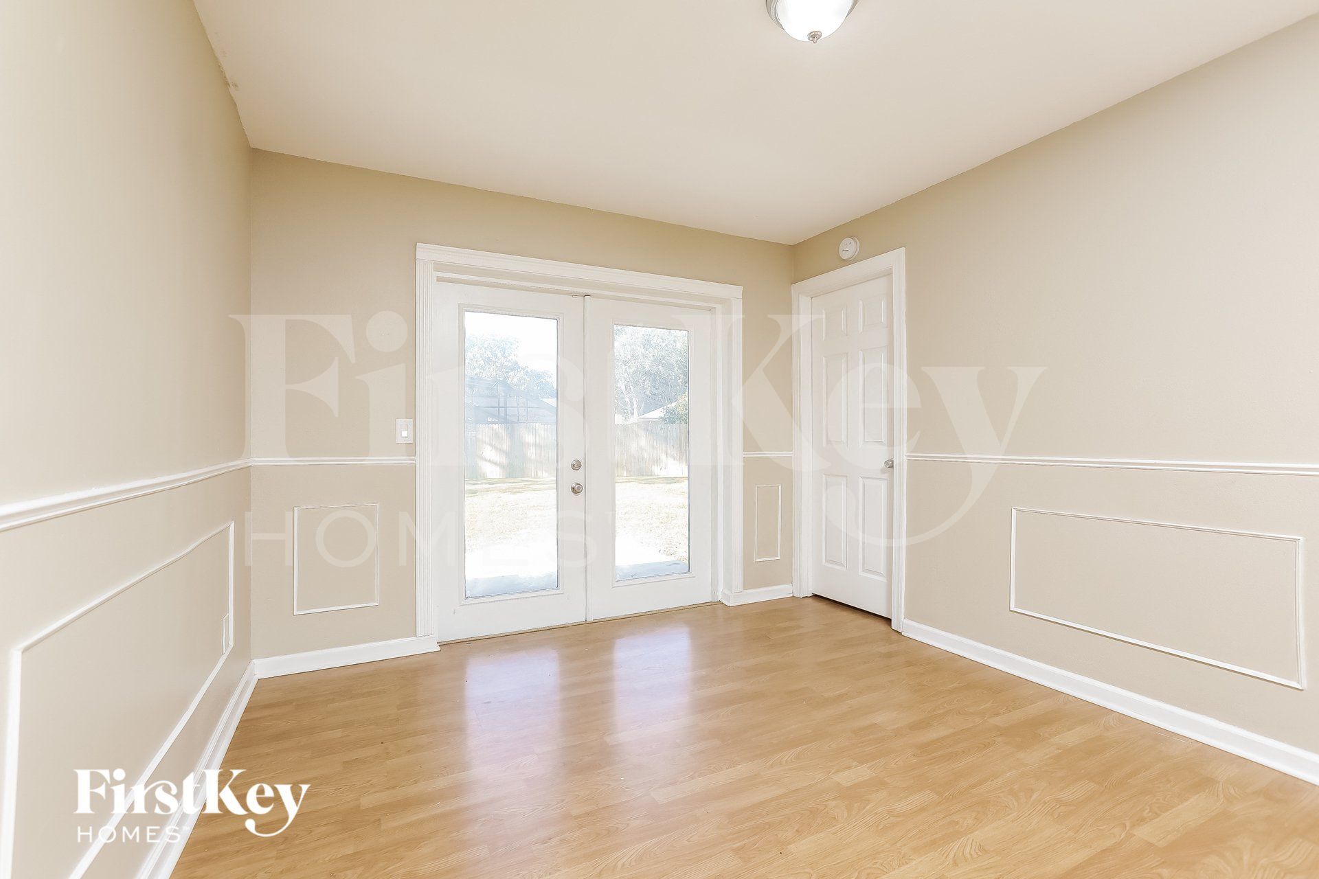 Building Photo - 240 Donegal Ave