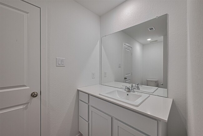 Building Photo - 28930 Rustic Windmill Wy