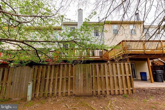 Building Photo - 21186 Winding Brook Square