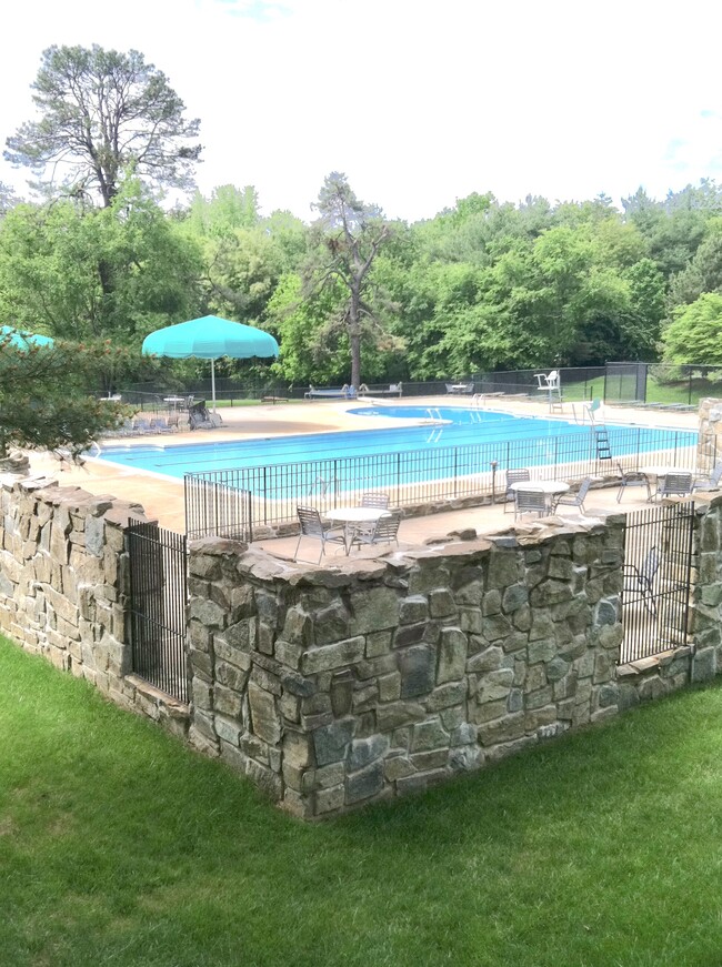 Pool membership available gives access to 5 community pools - 6127 Winter Park Dr