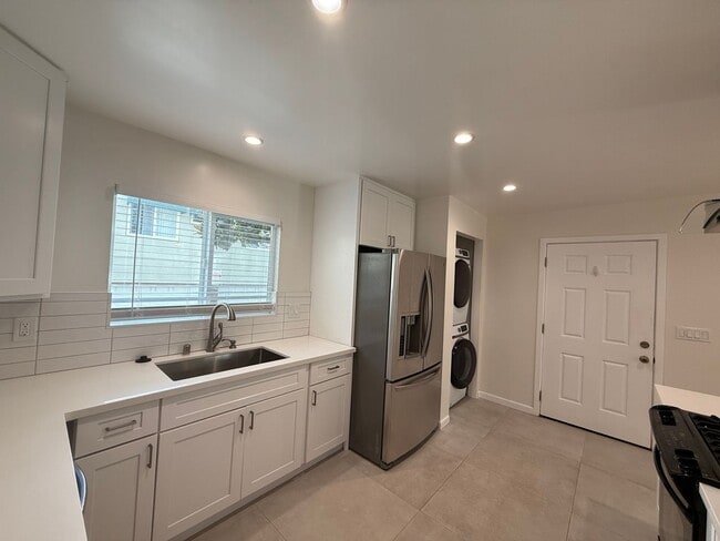 Building Photo - 4017 Alabama St