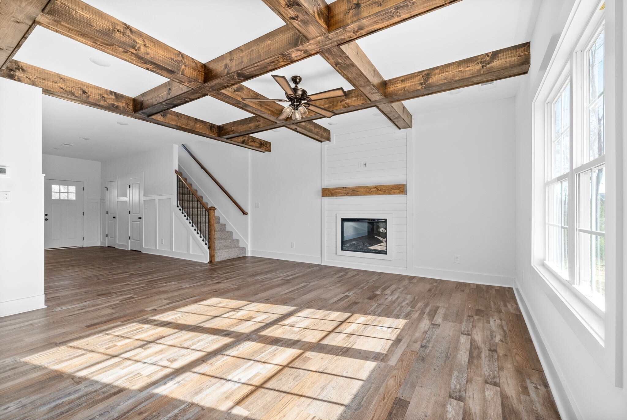 Building Photo - 602 Eva Dr