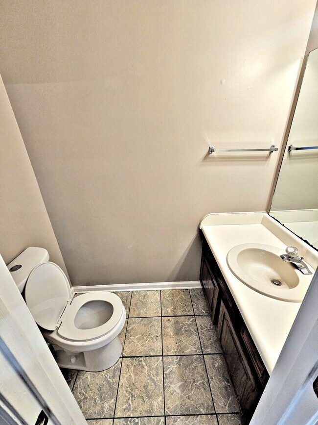 Building Photo - 2824 Wimberly Dr SW