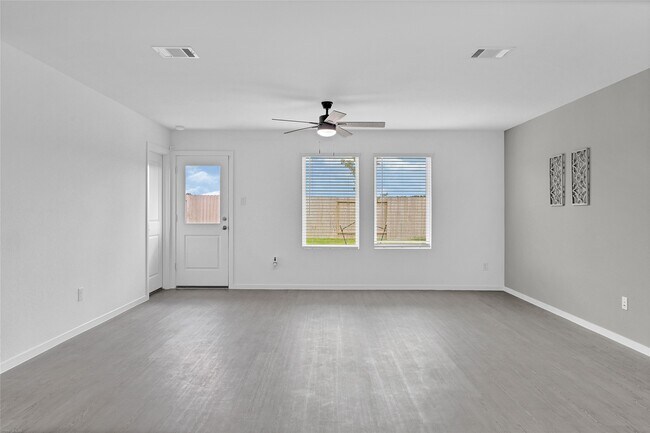 Building Photo - 25419 Birch St