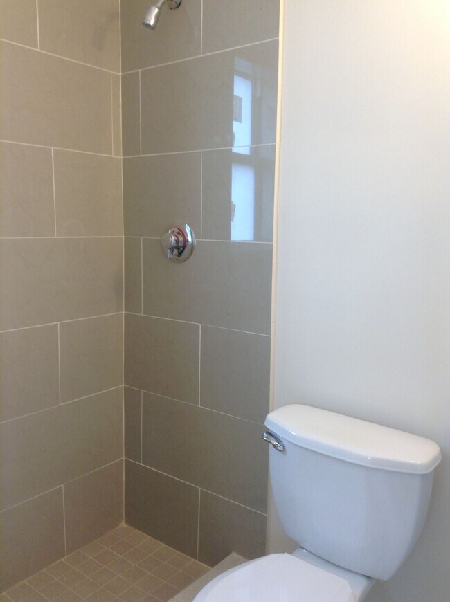 Building Photo - 223 NW 12th St