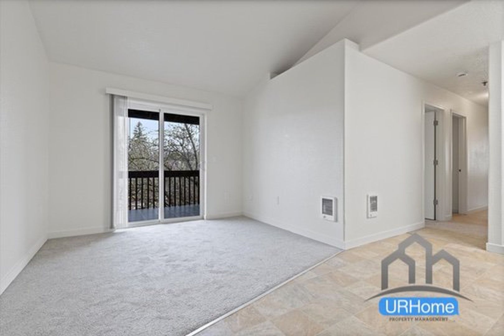 Interior Photo - 120 SE 143rd Ave