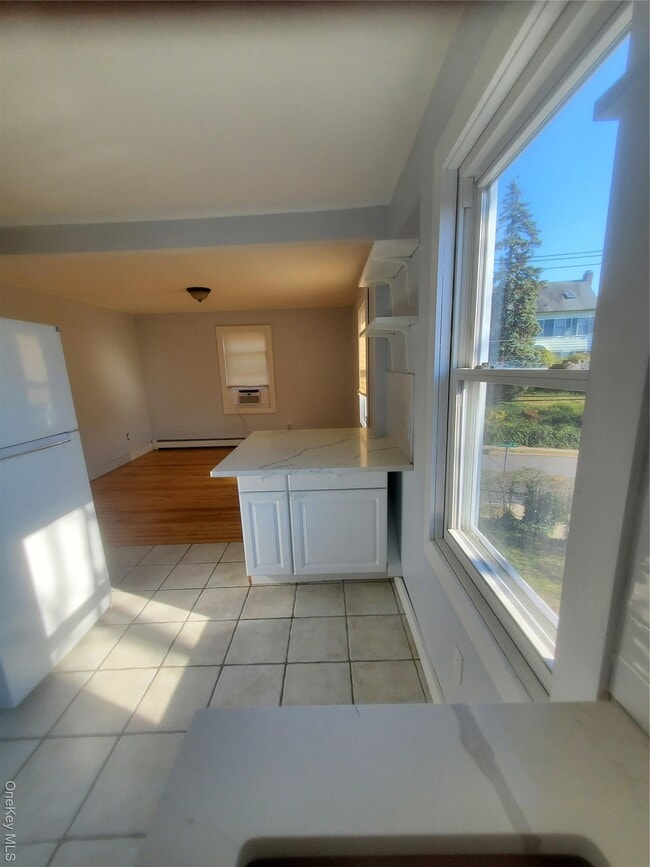 Building Photo - 35 3rd Ave