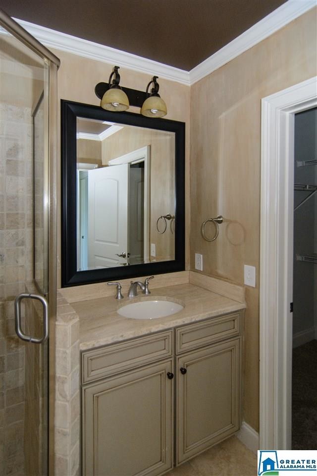 Building Photo - 2600 Highland Ave