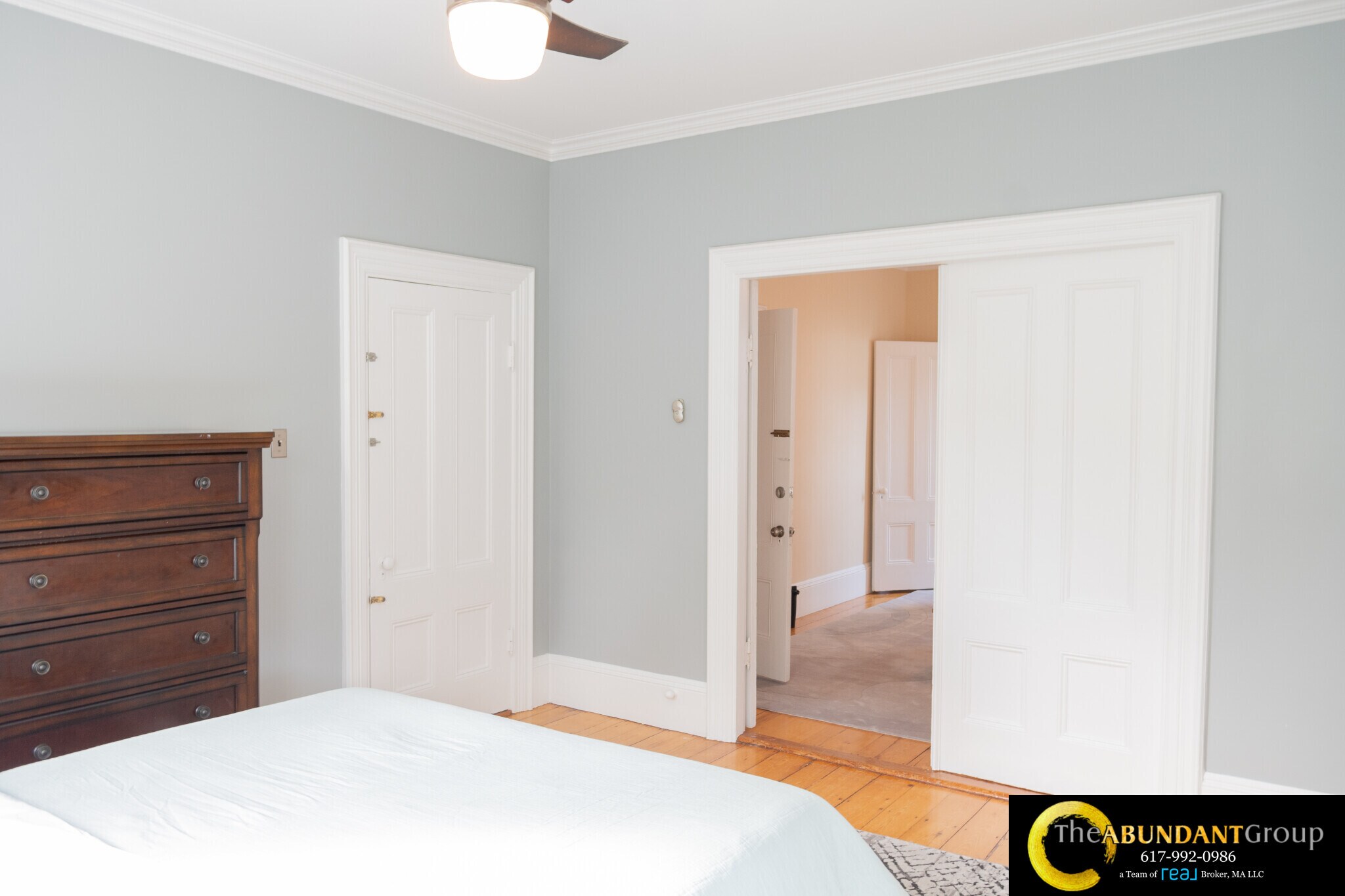 Building Photo - 133 Otis St