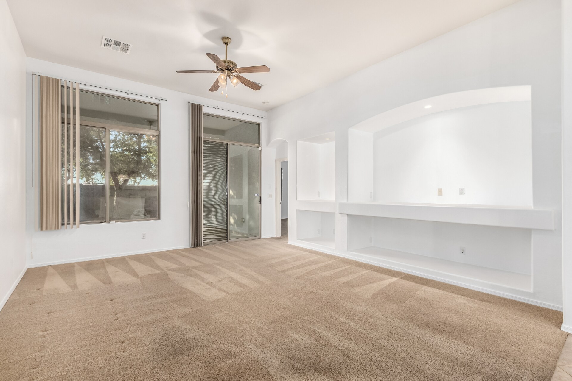 Building Photo - 7402 N 88th Ln