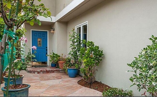 Building Photo - 2961 South Ct