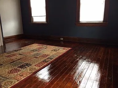 Building Photo - 2357 Stratford Ave