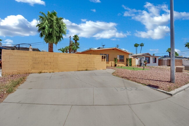 Building Photo - 1304 Rexford Pl