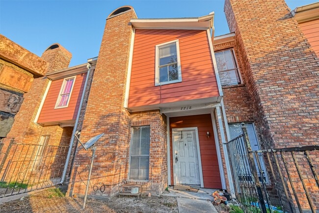 Building Photo - 7726 W Gulf Bank Rd