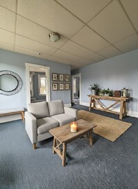 Building Photo - 5 Ellis Ave