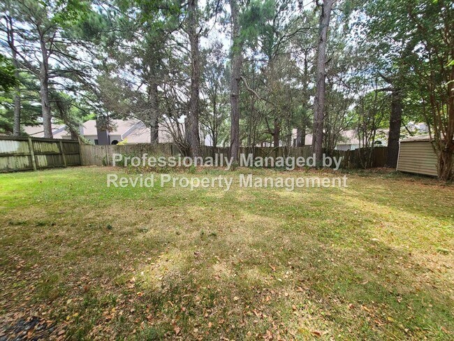 Building Photo - 6771 Bainbridge Dr