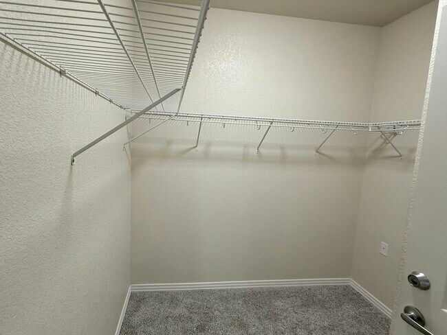 Building Photo - 9434 Ashbury Cir