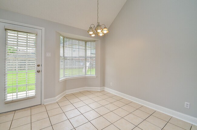 Building Photo - 1206 Green Knoll Dr