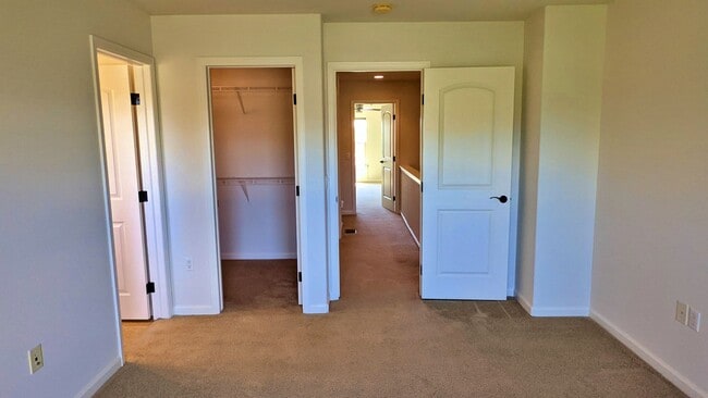 Building Photo - Welcome to Via Varra Luxury Townhomes! Low...