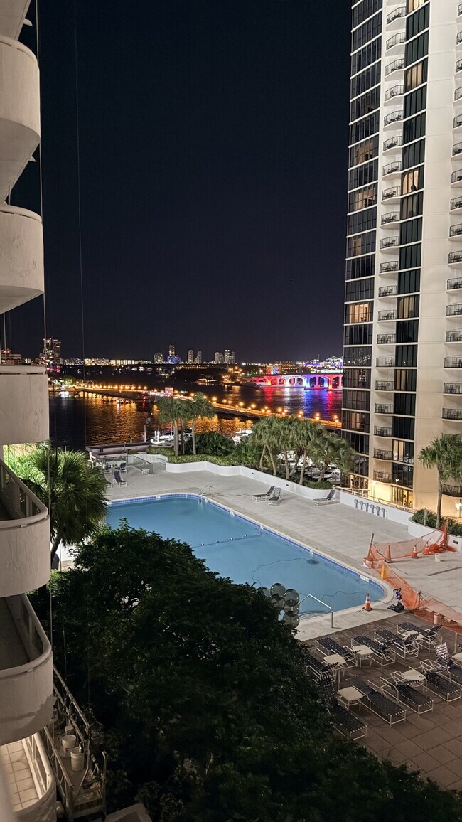 Building Photo - Luxury Waterfront Condo at The Grand – Miami's Premier Arts & Entertainment District
