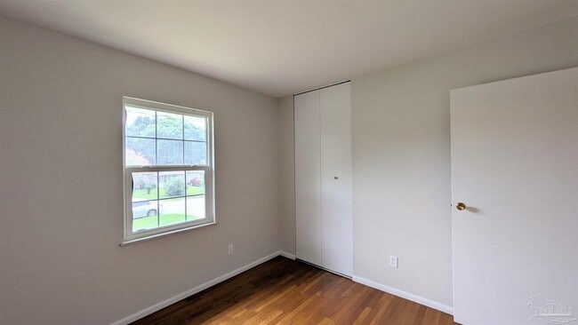 Building Photo - 2117 Pullman Cir
