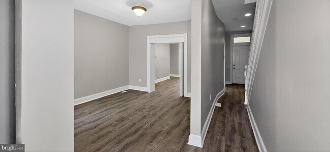 Building Photo - 1119 Montello Ave NE