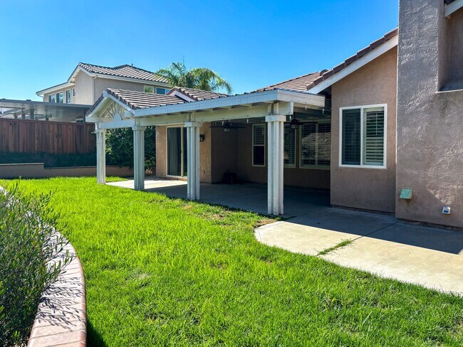 Building Photo - Murrieta - 4 bed / 2.5 bath home