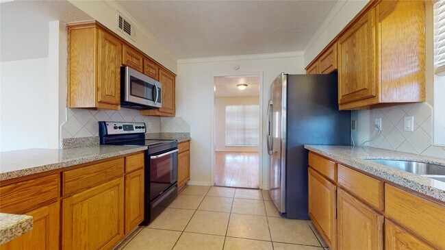 Building Photo - 1206 Woven Wood Ct