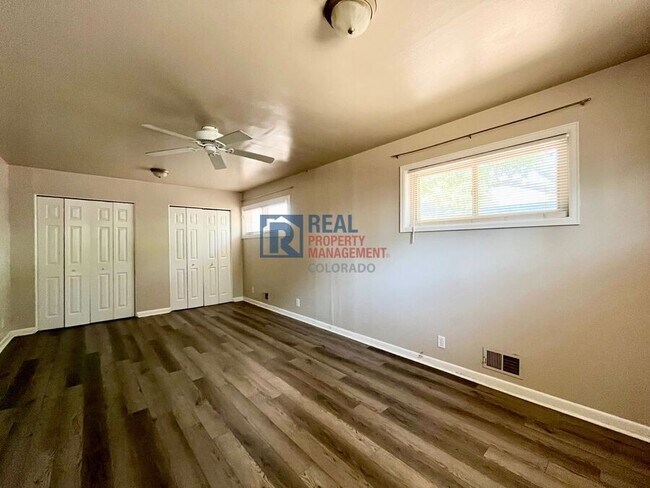 Building Photo - 1342 E 108th Ave