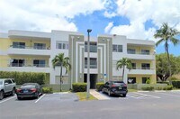 Building Photo - 10765 SW 108th Ave
