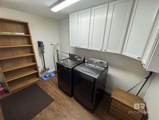 Building Photo - 19156 Heard Rd