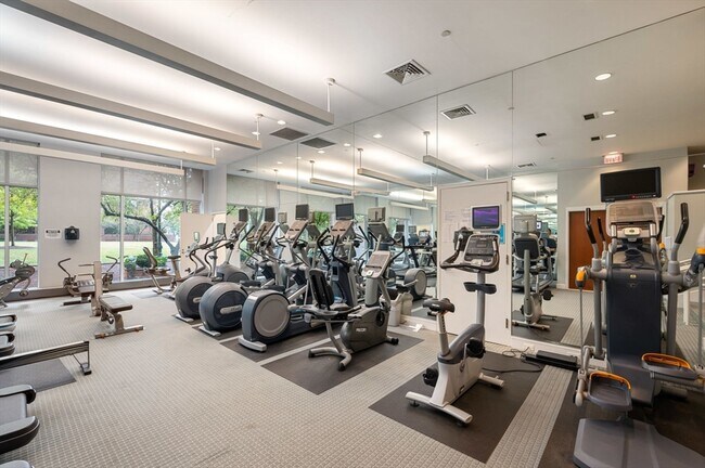 Building Photo - 75-83-83 Cambridge Pkwy