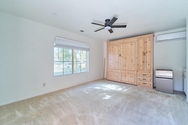 Building Photo - 47626 Calle Diamante
