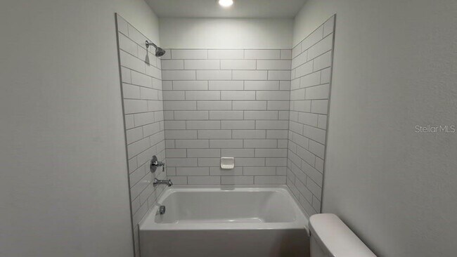 Building Photo - 4568 ORCHARD VIEW Aly