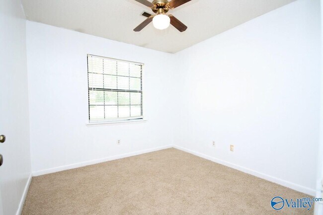 Building Photo - 118 Dexter Cir