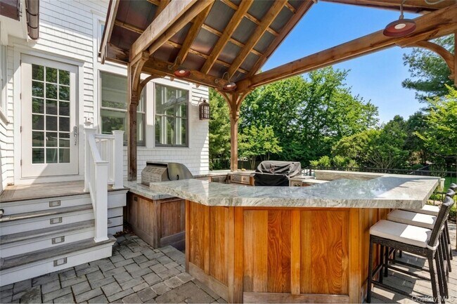 Building Photo - 15 Carter Rd