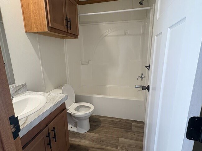 Building Photo - 486 Baja Ln S