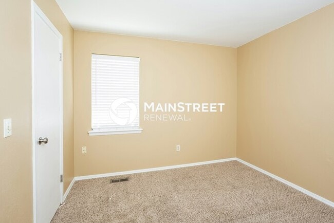 Building Photo - 3 Bedroom Pet-Friendly Home in Oklahoma City, OK with Main Street Renewal