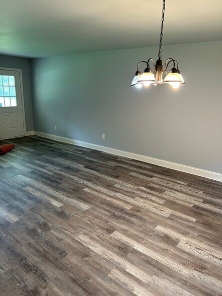 Living room - entrance - 2588 wren cir